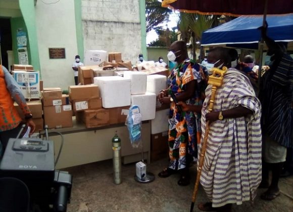 Odeefuo Buadu donates items worth $72,000 to Asikuma Odoben Brakwa health directorate
